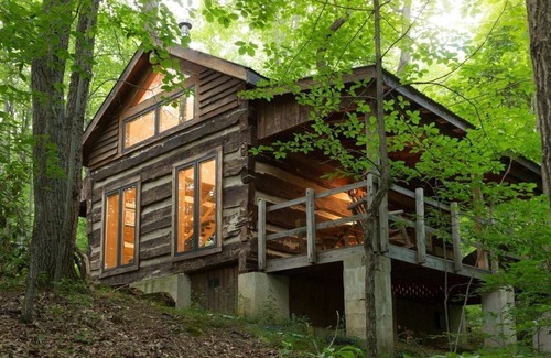Logan Cabin | Strong Wolf Cabin by The Inn & Spa at Cedar Falls