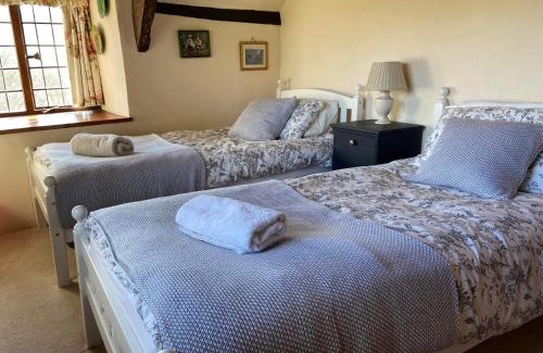 Bridport House | Strongate Cottage Rural Retreat - near Bridport & Jurassic Coastline