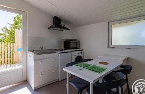 Saint-Christophe-la-Couperie House | Studio cosy avec terrasse en campagne, proche Nantes - FR-1-622-109