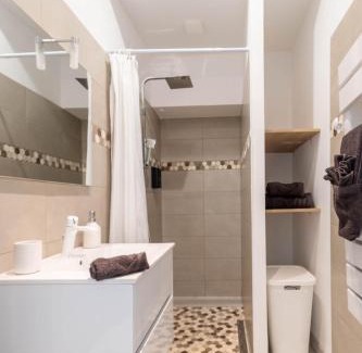 Saint-Victoret Apartment | Studio à 5 min de l' aéroport et toutes commodités