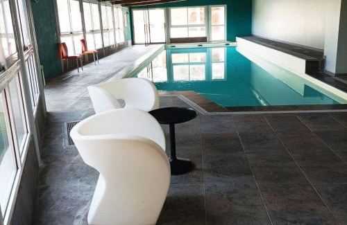 Jausiers Apartment | Studio à Jausiers avec terrasse, piscine, parking et garage - 4 pers, 27m² - FR-1-165B-44