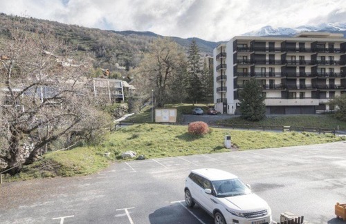 Saint-Chaffrey Apartment | Studio à Serre-Chevalier avec Parking, Wifi et Local à Ski - FR-1-330E-65