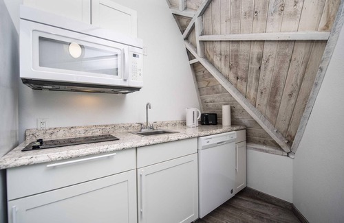 Clermont Apartment | Studio 01 - Lake Sumner