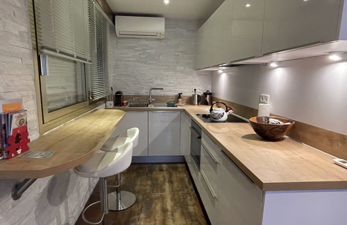 La Bocca Nord Apartment | Studio 10 minutes from the beaches of Cannes in a private family estate.