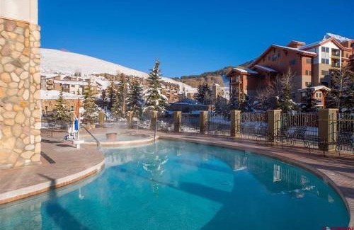 Crested Butte House | Studio #120 @ Perfect Location w Pool & Hot Tub
