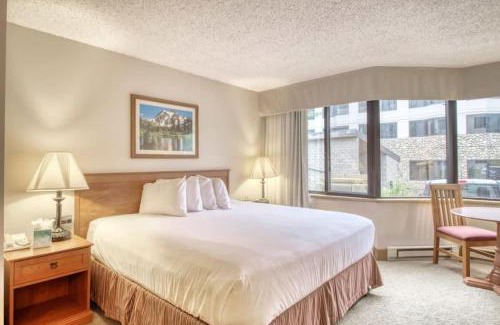 Crested Butte House | Studio #120 @ Perfect Location w Pool & Hot Tub