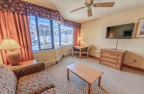 Crested Butte House | Studio 153 at Perfect Location w Pool & Hot Tub