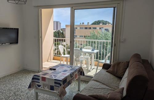 Dommeldange Apartment | Studio 200m from the beach
