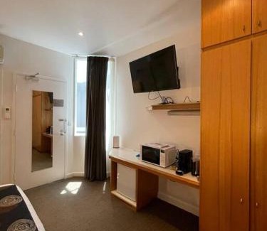 Adelaide Central Business District Apartment | Studio 25/247 gouger st Ex hotel room 430