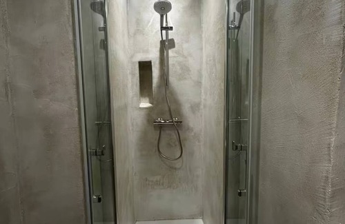 Aulus-les-Bains Apartment | Studio 3 " Aux volets bleus " Cosy studio at the foot of the Pyrenees