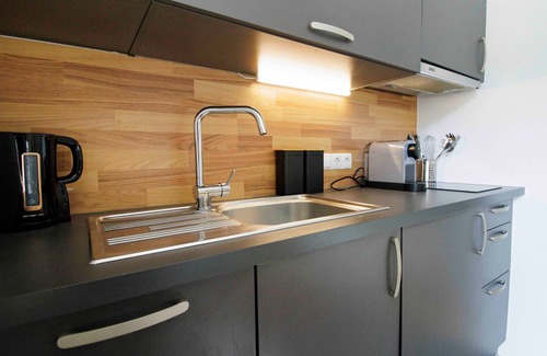 Prutz Apartment | Studio 3 in Haus Rose: Cozy, family- and pet-friendly.