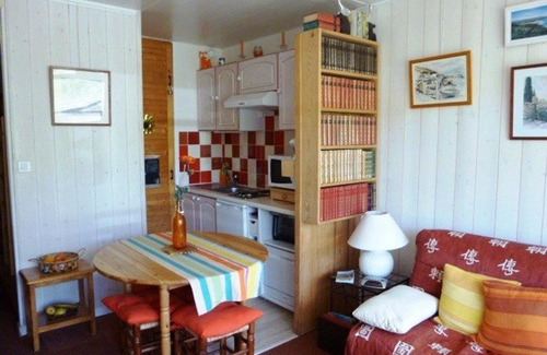 Arette Apartment | Studio 4 pers avec balcon, accès pistes, rés. avec ascenseur, parkings gratuits - FR-1-602-56