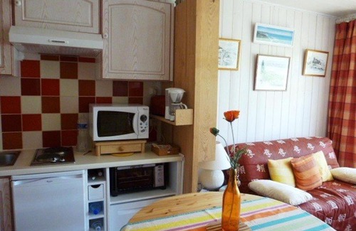 Arette Apartment | Studio 4 pers avec balcon, accès pistes, rés. avec ascenseur, parkings gratuits - FR-1-602-56