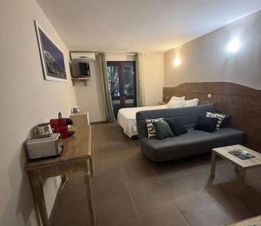 Sisco Apartment | Studio 4 personnes avec piscine - Le petit Empereur