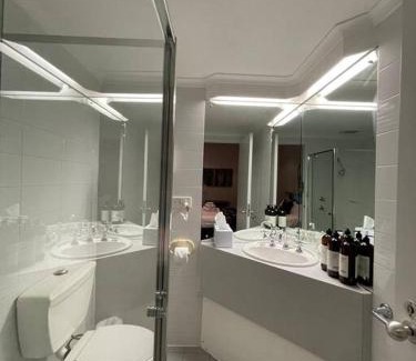 Adelaide Central Business District Apartment | Studio 427/247 gouger st ex hotel room in city