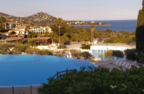Cap Esterel Apartment | Studio 4P Vue Mer Calme Cap Esterel