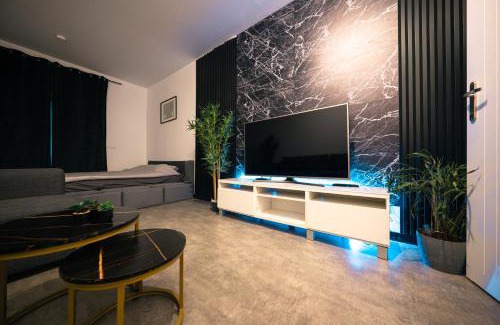 Poznan City Center Hotel | Studio 54 Poznań - 24h self check-in