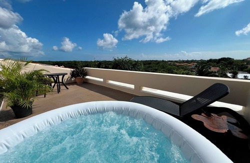 Puerto Aventuras Apartment | Studio 55 Private HotTube