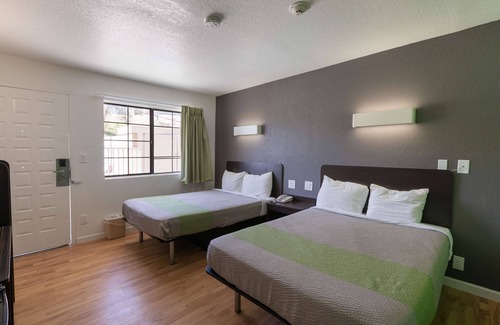 Barstow Hotel | Studio 6 Barstow, CA