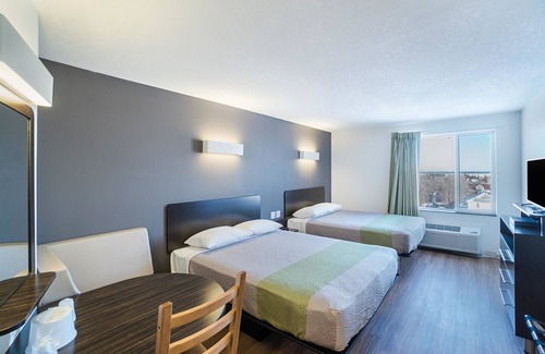 Bruderheim Hotel | Studio 6 Bruderheim, AB