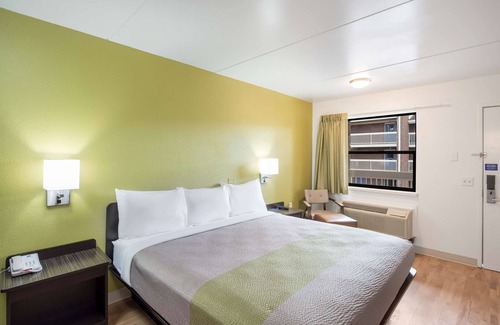 Briargate Hotel | Studio 6 - Colorado Springs - Air Force Academy