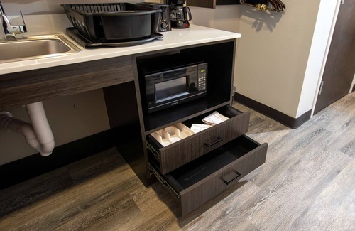 North Platte Hotel | Studio 6 North Platte, NE - East