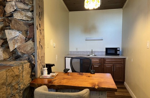 The Village Hotel | Studio 9 Big Bear