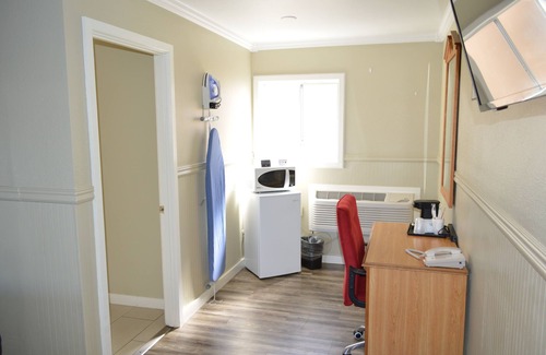 Fort Bragg Hotel | Studio 9 Fort Bragg, LLC.