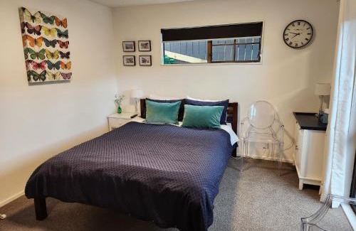 Johnsonville Bed & Breakfast | Studio 9 on Lakewood