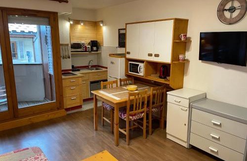 Brides-les-Bains Apartment | Studio Acacia Brides Les Bains