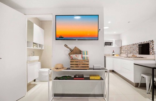 Playa Langosta Apartment | Studio across the street from beach, top location