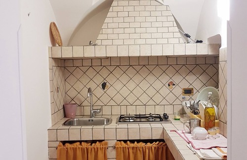 Carpignano Salentino Apartment | Studio apartment in historic villa with garden
