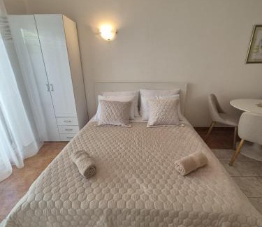 Necujam Apartment | Studio Apartman Bubi