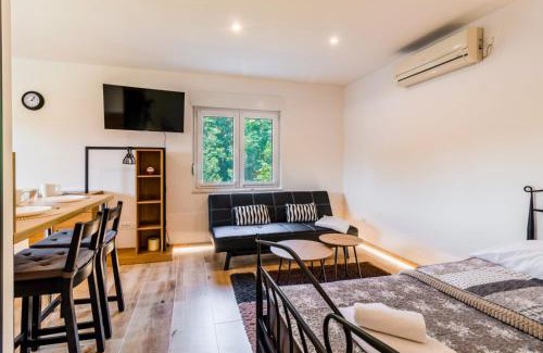 Kastela House | Studio Apartman Dunja