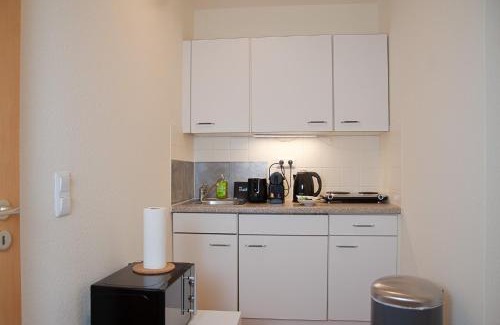Wedding Apartment | Studio Apartment Berlin Mitte 26m2 - U-Bahn Leopoldplatz by Rooms Berlin