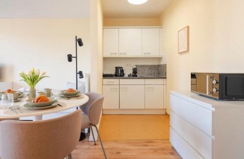 Wedding Apartment | Studio Apartment Berlin Mitte 37m2 - U-Bahn Leopoldplatz by Rooms Berlin