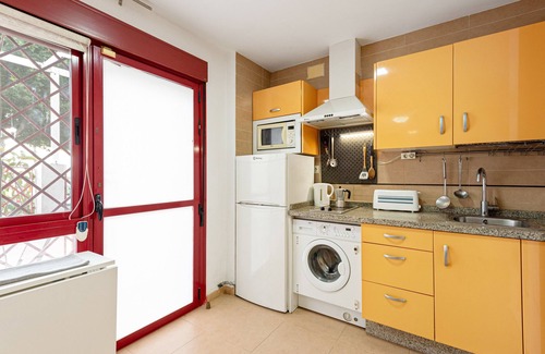 Playas del Palo Apartment | Studio Apartment 'Casita Playa' with Sea View, Wi-Fi and Air Conditioning