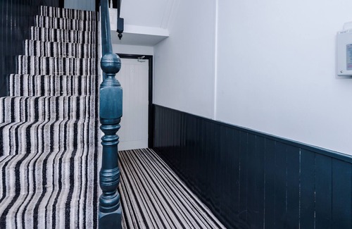 Warrington Apartment | Studio Apartment, central location