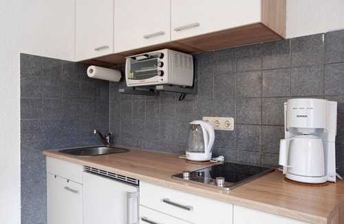 Born auf dem Darss Apartment | Studio Apartment 'De Lütt Stuf - Urlaub Mit Hund' with Private Terrace and Wi-Fi