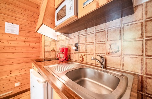 Chatel Apartment | Studio Apartment 'Le Cabri - 2 Pers' with Mountain View, Balcony and Wi-Fi