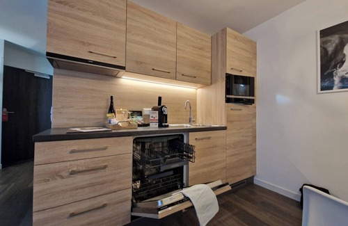 Schliersee Apartment | Studio Apartment 'Marianne' with Mountain View, Shared Garden and Wi-Fi