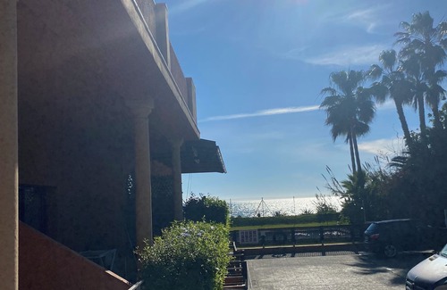 Almayate Bajo Apartment | Studio-Apartment on the beach, a place to dream and disconnect.