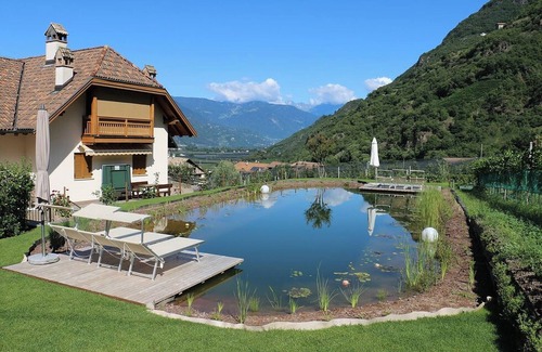 Terlano Apartment | Studio Apartment "Rosengartnerhof Vorberg" with Mountain View, Shared Pool & Wi-Fi