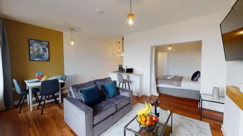 Newport Apartment | Studio Apartment with 65" Smart TV