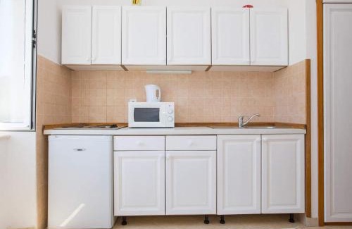 Molunat Apartment | Studio apartment with sea view