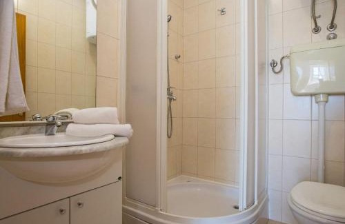Molunat Apartment | Studio apartment with sea view