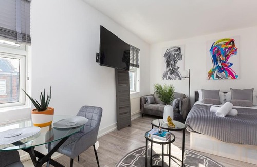 Harrow Road Apartment | Studio Apt, 8 Min Walk From Tube 3