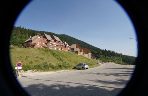 Le Pleynet Apartment | Studio at the foot of the slopes with balcony