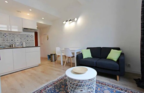 Aix-en-Provence Historic Centre Apartment | Studio au Cœur de la Ville, Emplacement Idéal - A 1 Minute de l Hôtel de Ville
