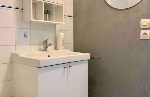 Croissy-sur-Seine Apartment | Studio au Calme en Centre Ville, 15 min du RER A